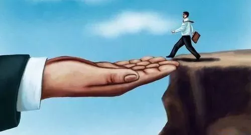 【冷眼熱評】經(jīng)銷商從“中”到“終”