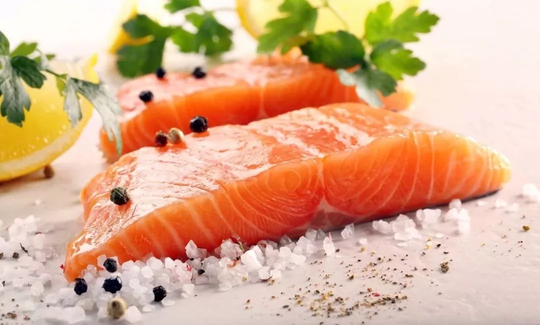 虹鱒魚究竟是不是三文魚？專家建議：明示具體種類