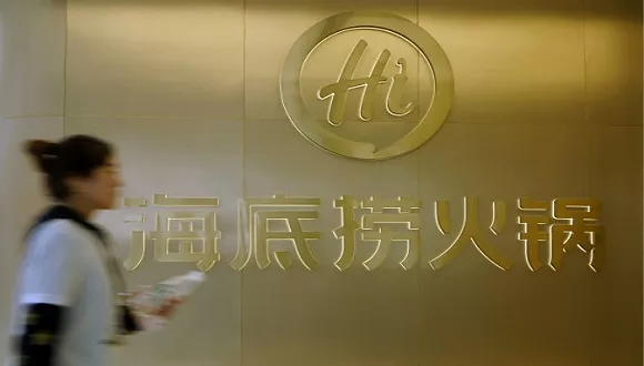 海底撈再爆食安問題！蘸料里有蒼蠅，涉事店停業(yè)整改