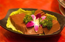 配菜變鍋底，鴨血在火鍋食材中逆襲上位