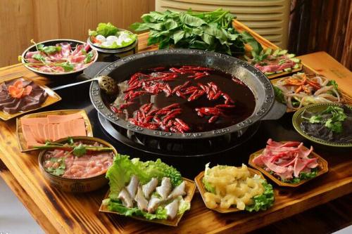 原料瘋漲，火鍋料企業(yè)如何突圍？來(lái)這里約個(gè)“會(huì)”吧