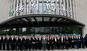 九毛九凈賺3.3億，楊國福跑步上市，餐飲業(yè)的風(fēng)往這里吹……