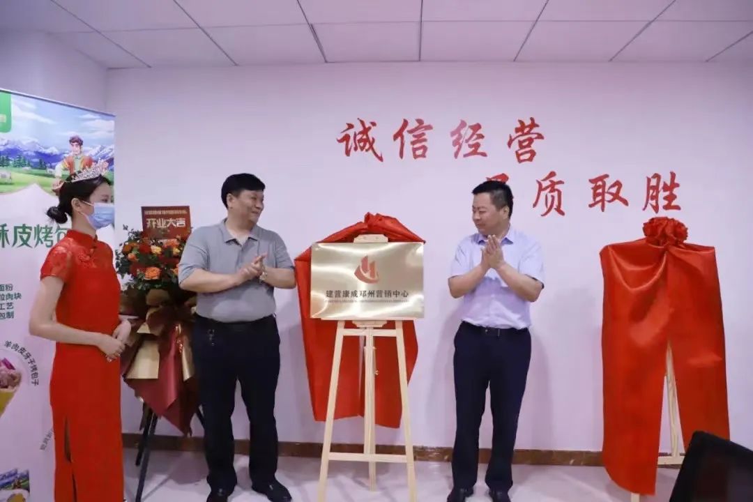 1656985878789056.jpg 1656985878789056.jpg