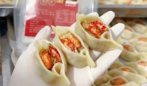 自帶流量、供不應(yīng)求，網(wǎng)紅“開口笑”龍蝦鍋貼能“笑”多久？