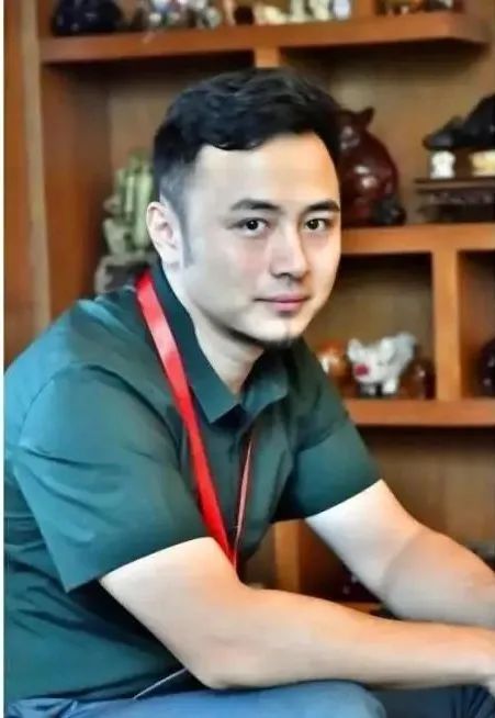 1699947823168124.jpg 1699947823168124.jpg