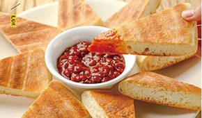 發(fā)現(xiàn)增長品類 | 蔥包燴、火燒饃、菜蟒、菜盒…食品研發(fā)向地方特色小吃找靈感