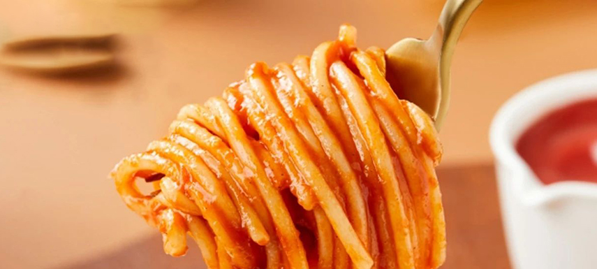 三全、麥子?jì)尅⒐妊?..免煮意面來襲，誰能分得一杯羹？