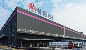 創(chuàng)始人退位、女婿掌大權(quán)，紫燕食品加速出?！帮w”向全球